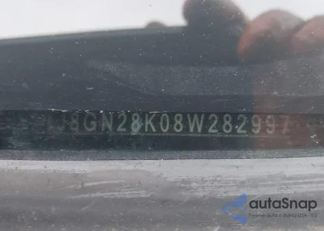 2008 Jeep Liberty Sport z USA, uszkodzony, nr VIN 1J8GN28K08W282997